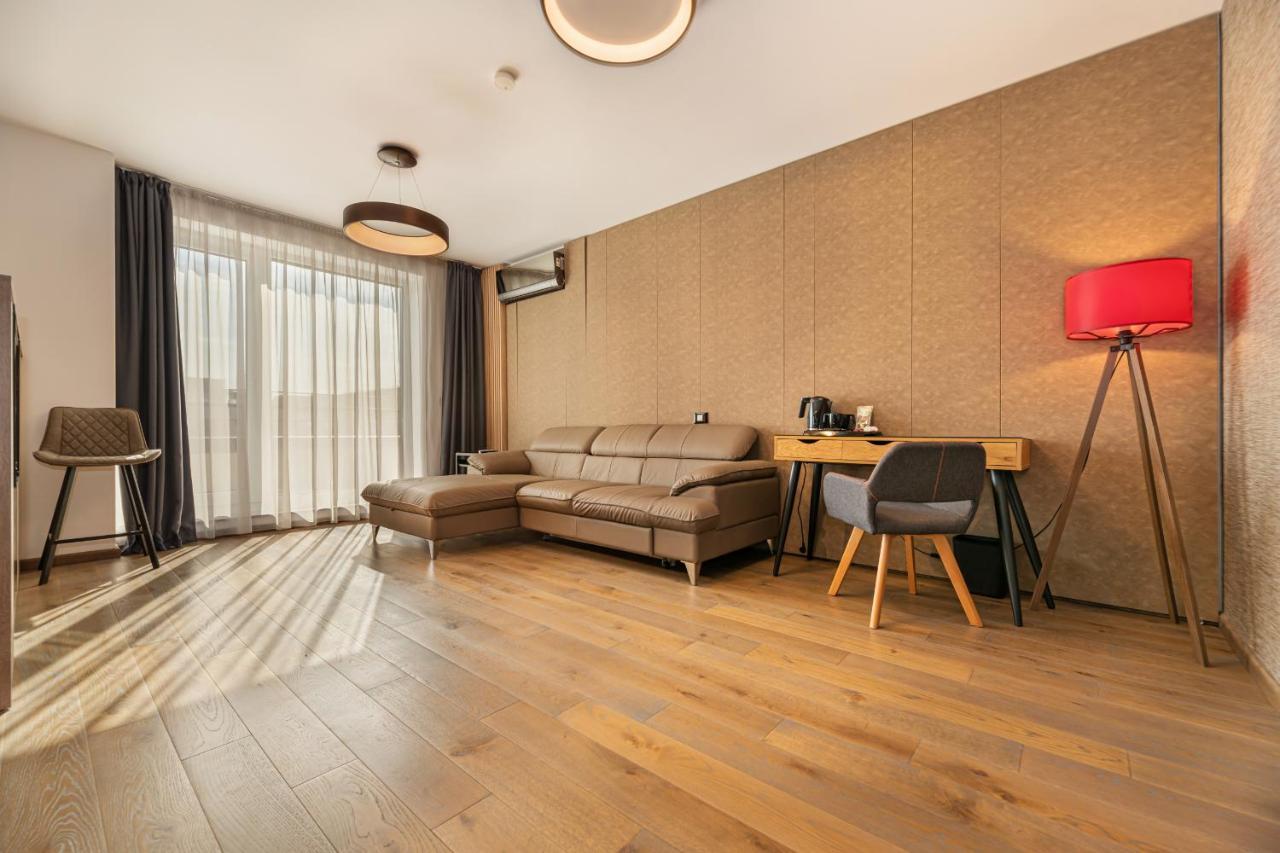 Promenada Studios Брашов Экстерьер фото