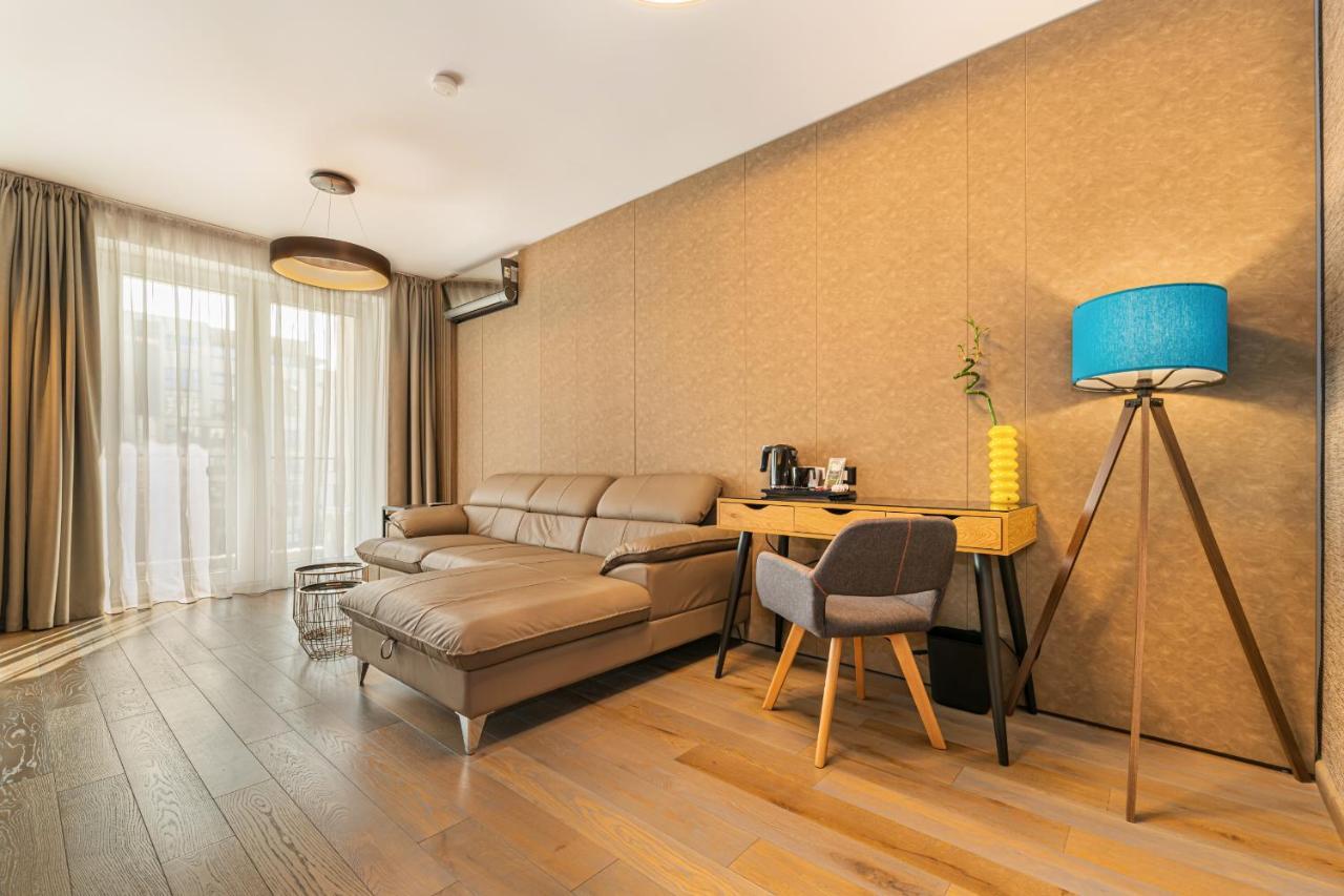 Promenada Studios Брашов Экстерьер фото